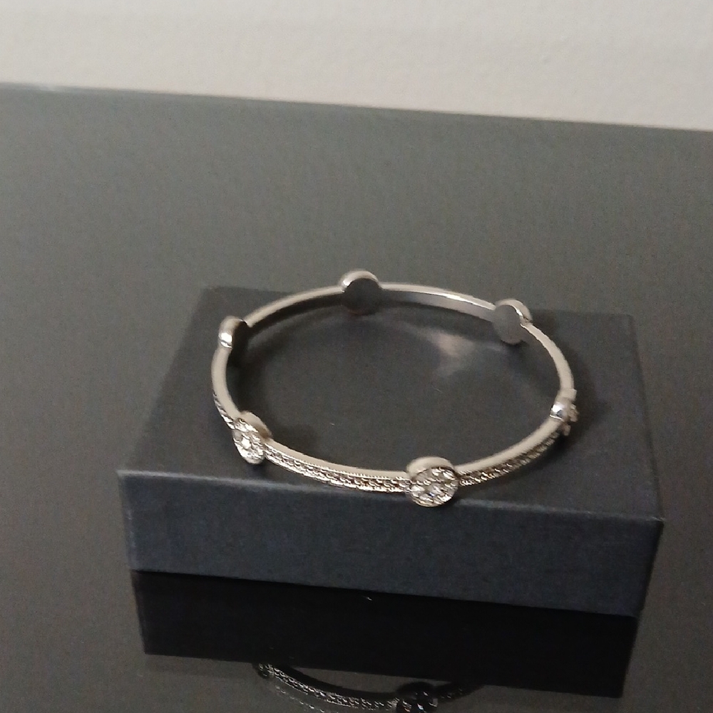 Elegant Silver Bracelet